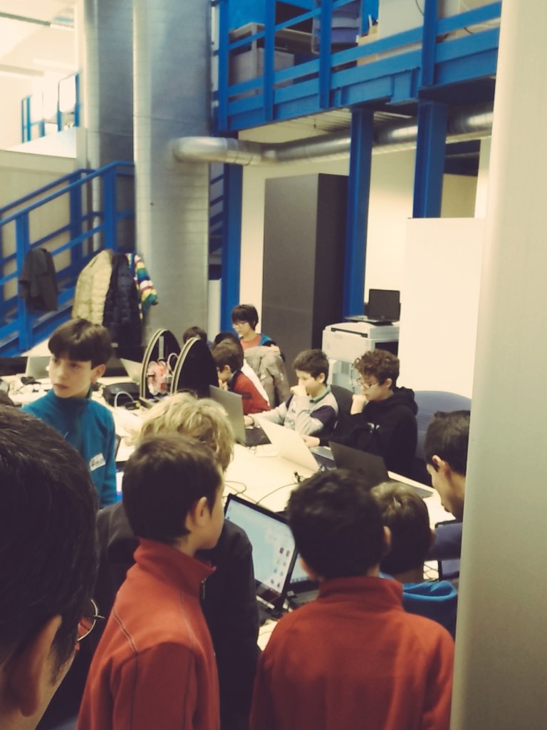 ActivatorsPV's tweet image. Al @PoloPavia per il #coderdojo di #comPVter. #crowdyspace @coderdojovo