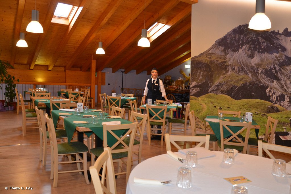 Fine settimana spaccio aperto con orario continuato 7.30-19.30 e SPUNTINERIA 11.30-18.30.