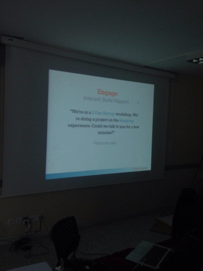 CreativeboxMa's tweet image. Guys are on the street #3DSCasablanca