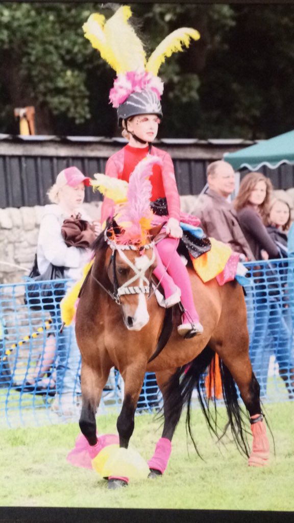 Happy 18th birthday to this little Gem 💎 have a fab day <a href="/SammiElliott/">sammi elliott</a> 🔞🔞🔞🔞🔞🔞🎉🎉