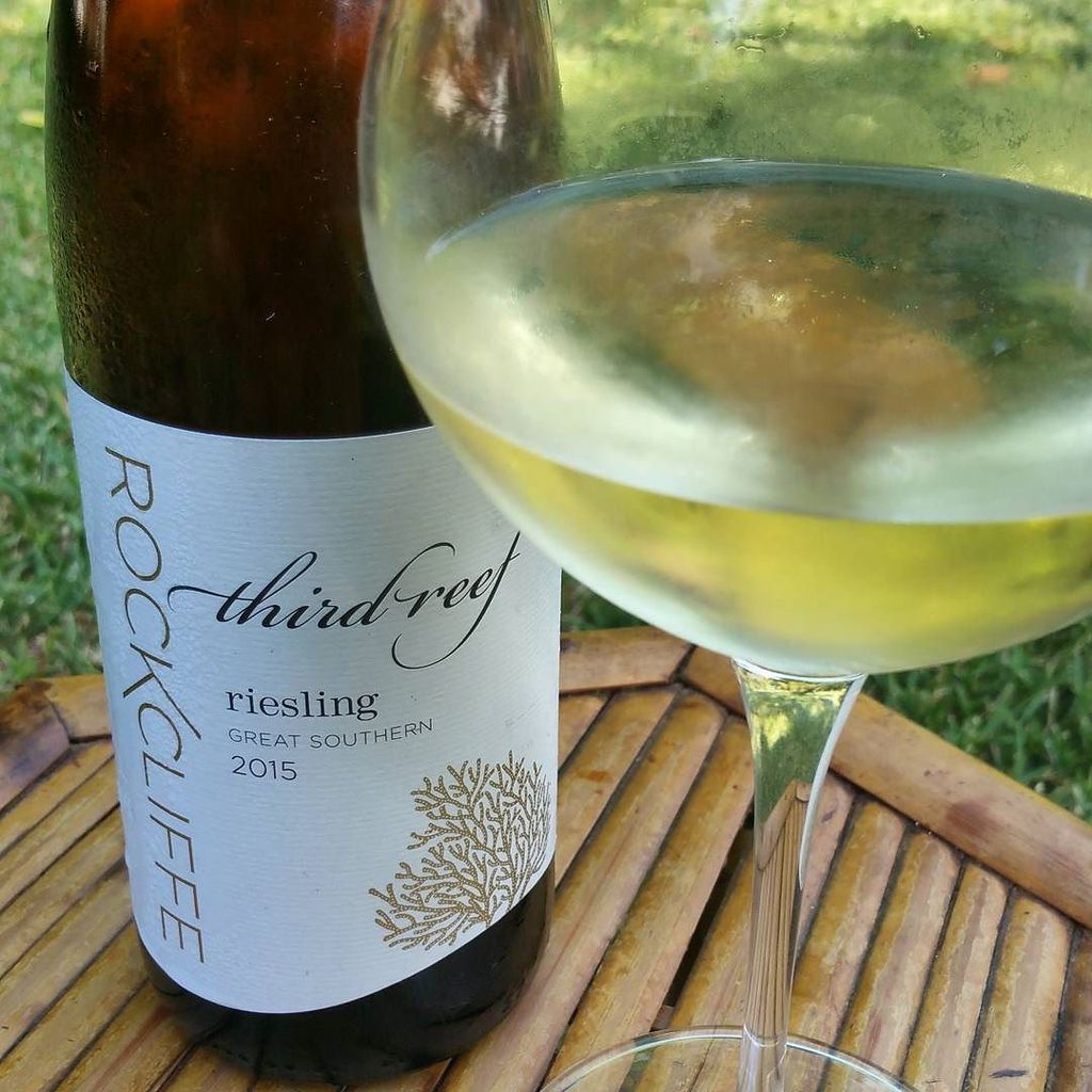vineexp's tweet photo. Thx @1ATD1 by https://t.co/k7zifaYVu2 This was a beautifully fragrant dry #Riesling by @RockcliffeWines from #Moun… https://t.co/jqYlZm69lT
