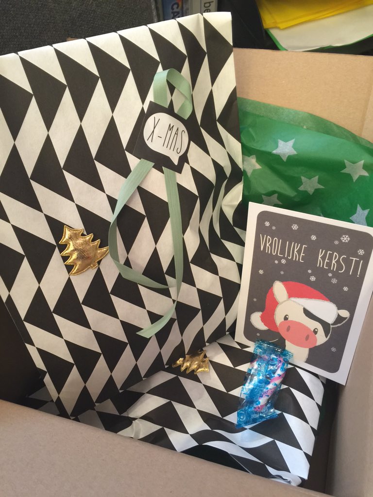 Bedankt <a href="/hippekidskamer/">Vanessa</a> voor de mooi ingepakte kerstcadeautjes! #goedeservice #tevredenklant