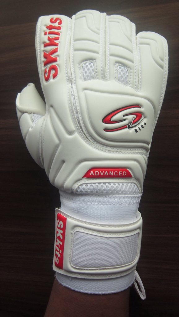 SKkits2's tweet photo. Now available sizes 5 to 10. Fingersave option in 5 6 and 7. Still £25 inc. p &amp; p. SKkits Pro HB. https://t.co/heysYsCE6u