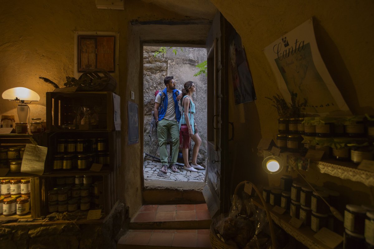 Kickstart your weekend by watching Tamasha with YOUR Tara.
Tickets here  -> bit.ly/BookTickets-Ta…