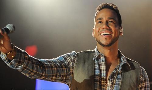 cdn37's tweet photo. Romeo Santos es nombrado “artista latino del año” por la revista Billboard https://t.co/pV5jTMektb https://t.co/H0dLVIZL5L