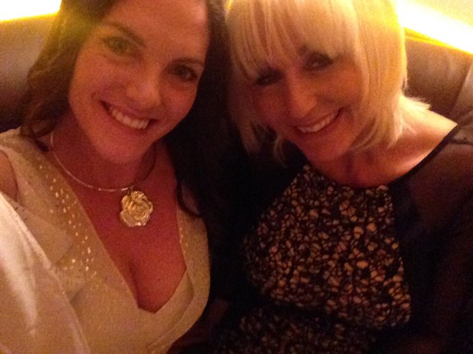 Loving the Irish hospitality (and the charming Irish boys!) @jan_burton is a baaad influence! https://t<a href="/tag/bathroomselfie"class="tags"><span>#bathroomselfie</span></a><a href="/tag/b"class="tags"><span>#b</span></a><a href="/tag/bubbles"class="tags"><span>#bubbles</span></a>