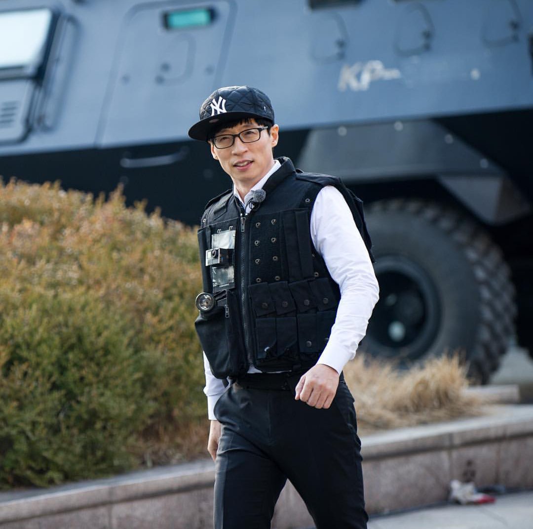 RunningManGuest's tweet photo. 런닝맨 Running Man Ep 277 - "Zombie Special" preview pictures. https://t.co/wm9Dnpea1M