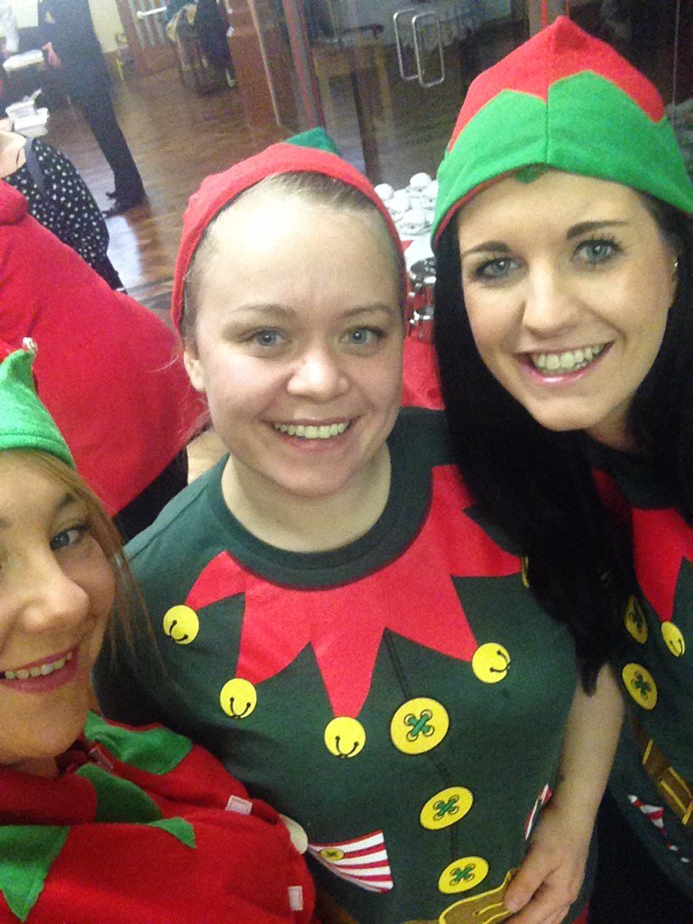 Lizaolisa's tweet photo. #becauseitschristmas #asda Salford veterans club Xmas dinner @AsdaFoundation @AsdaSwinton #higherbroughton @Asda4487 https://t.co/9yHUOeu95h