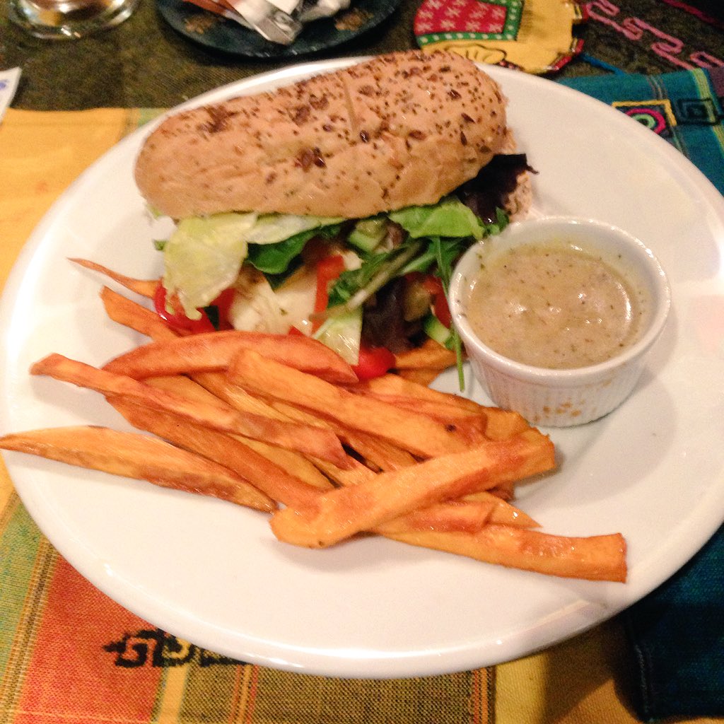 <a href="/PsycoPuff/">PsycoPuff ✌️</a> &amp; I loved @cafe_tmo7 Shanti so much we are back again for lunch #LincolnsHitList