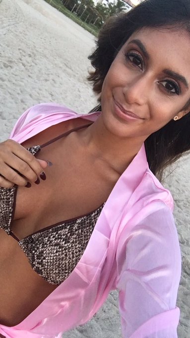 Good morning #southbeach #sobe shooting for @VizcayaSwimwear https://t.co/PywtIJq8wC<a href="/tag/southbeach"class="tags">#southbeach</a><a href="/tag/sobe"class="tags">#sobe</a><a class="tags" target="_blank" title="On Twitter" href="/?out=eyJ0eXAiOiJKV1QiLCJhbGciOiJIUzUxMiJ9.eyJpYXQiOjE3MjAzMjY1MDIsImlzcyI6InR3cG9ybnN0YXJzLmNvbSIsIm5iZiI6MTcyMDMyNjUwMiwiZXhwIjoxNzUxODYyNTAyLCJyZWRpcmVjdF91cmwiOiJodHRwczovL3R3aXR0ZXIuY29tL1ZpemNheWFTd2ltd2VhciJ9.3FRGu4cn7LRFZa6SuWuaAld8fmhPPeXMX-iGGxNu5M6UWykl_ZRBg9CKbGFRmypA9oBZjZxrpKlZA__G98ZyjQ">@VizcayaSwimwear</a>