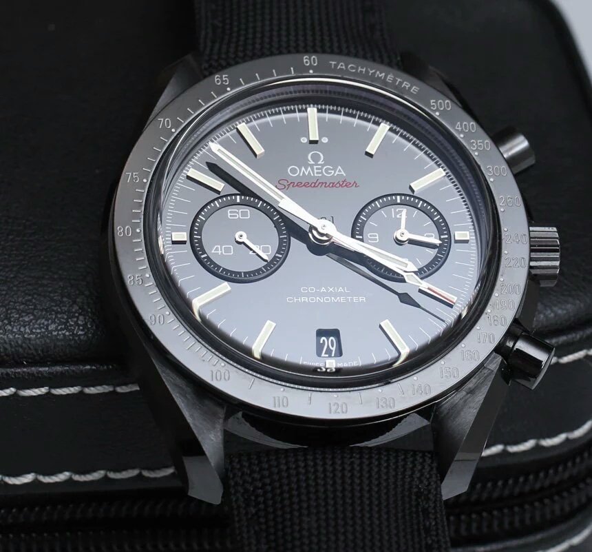 UpulTR's tweet photo. Ceramic watches seem to have the same tensile strength as metal ones. The Omega Dark Side of the Moon watches. https://t.co/AYspaDVxFo