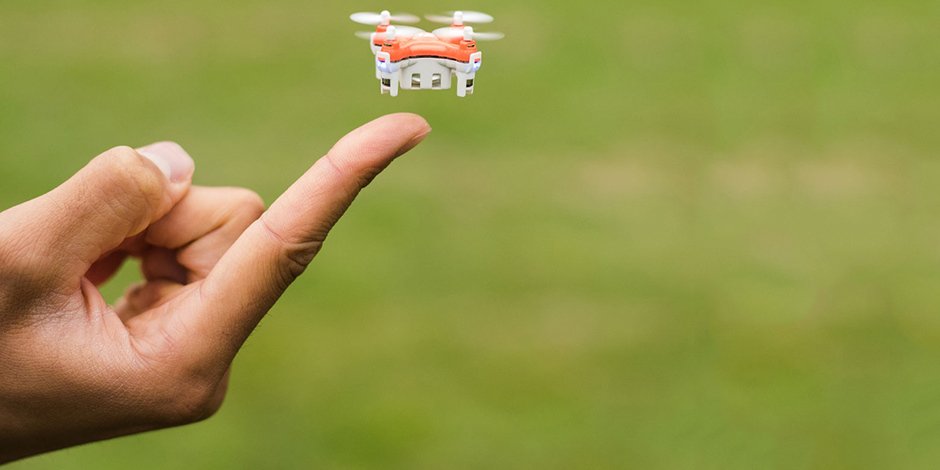 dronemeetup's tweet photo. Les 5 #drones marquant de l'année #2015 par @Humanoides_FR https://t.co/dzw9sCw9ov
Et en #2016 ? RDV au @CES https://t.co/2wAvShxn1R