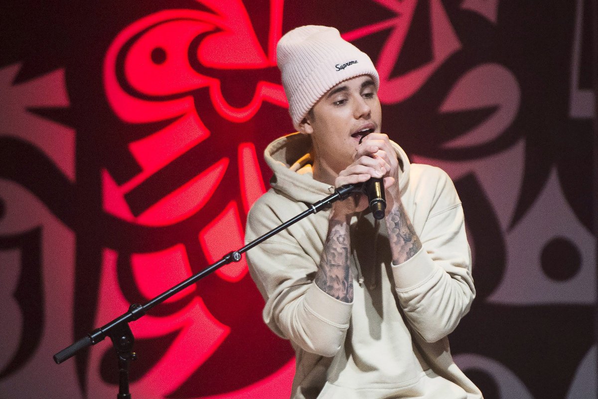 GlobalCalgary's tweet photo. A 74-year-old demolished #JustinBieber in vote for Canada's 'Most Valuable Tweeter': https://t.co/F6HpA2SmEc https://t.co/aI6jkBIAZv