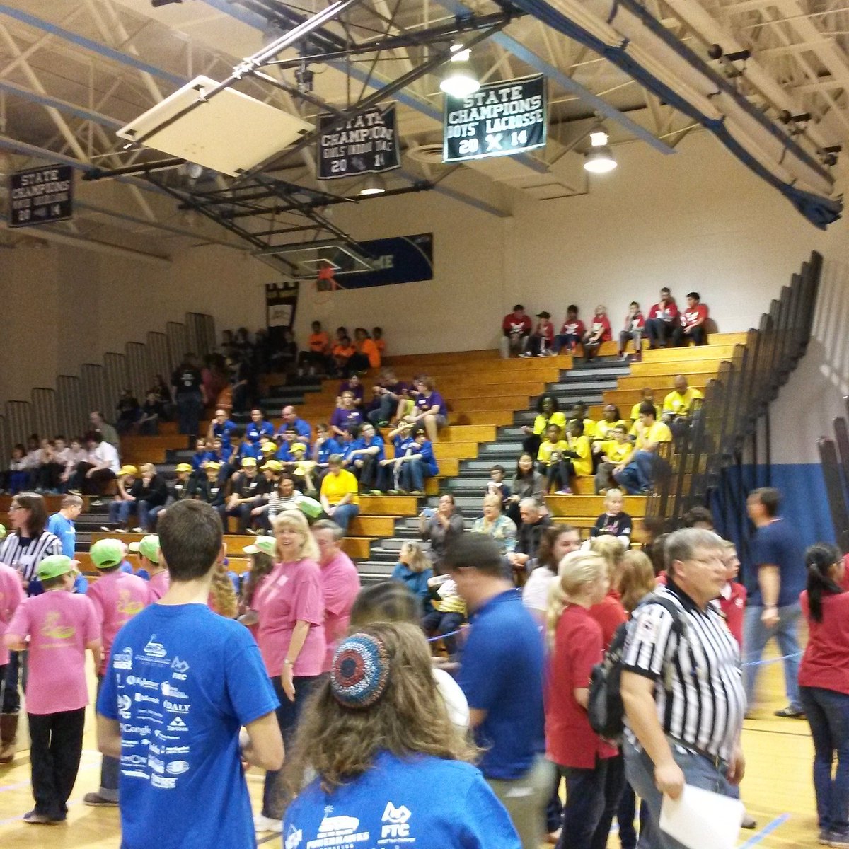 Powerhawks1111's tweet photo. Everyone is ready to begin the FLL qualifier! #scs2015 #powerhawks #omgrobots https://t.co/qifAn7GcPV