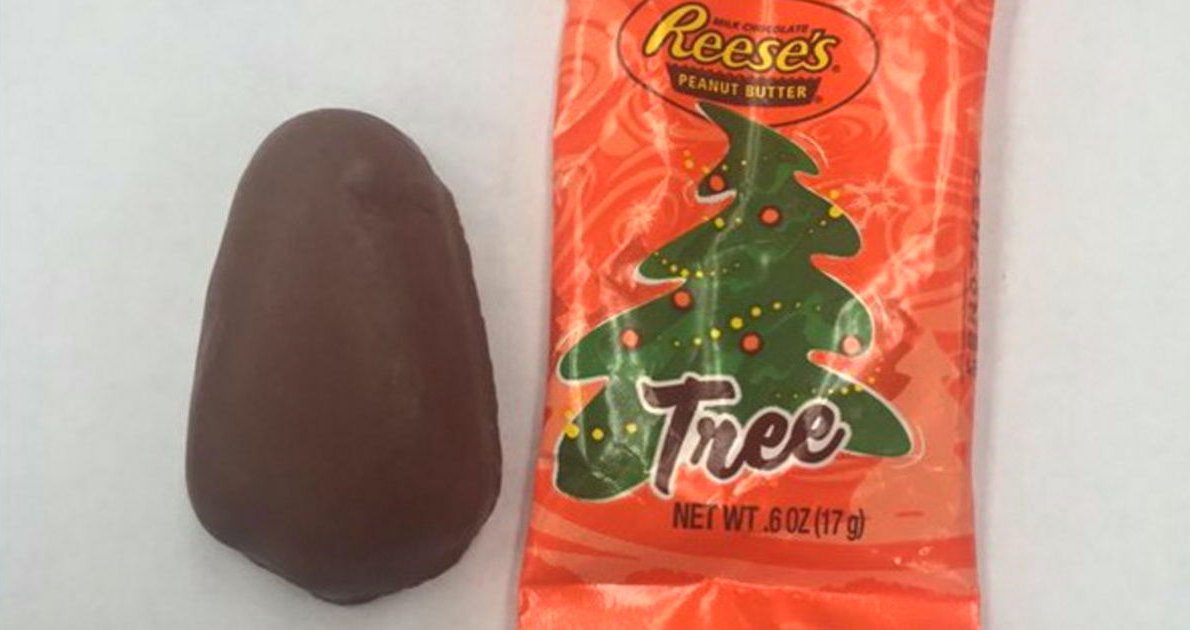 jjiloty's tweet photo. Love @ReesesPBCups #socialmedia response to #reesestree complaints: @aplusapp https://t.co/c7qrUcFy54 https://t.co/0bIVzb8QI3