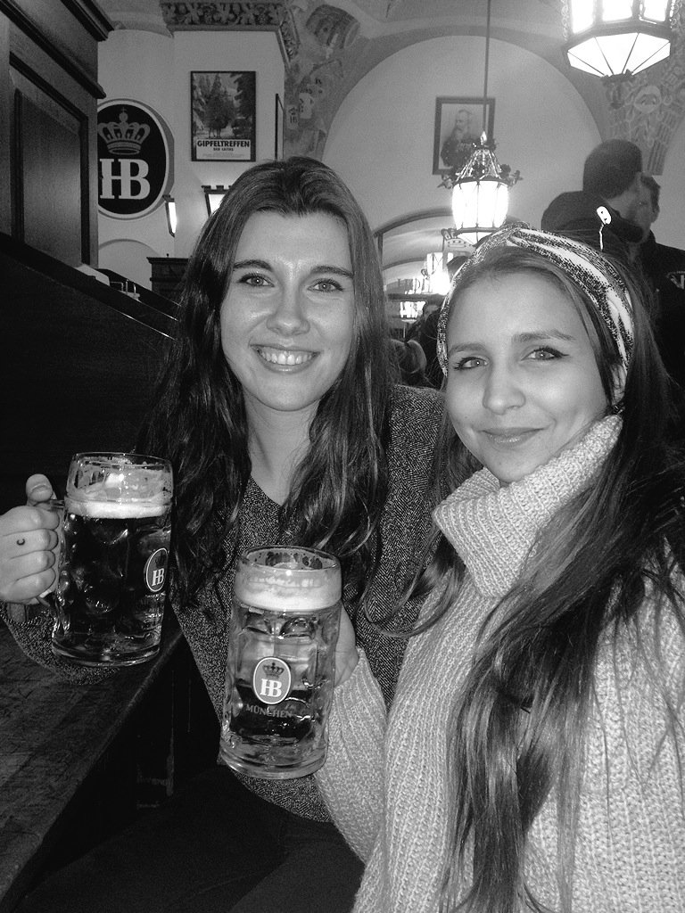 susana93_'s tweet photo. Munichhhhh 🍺🍺🍺 https://t.co/IQ1DXdpEFG