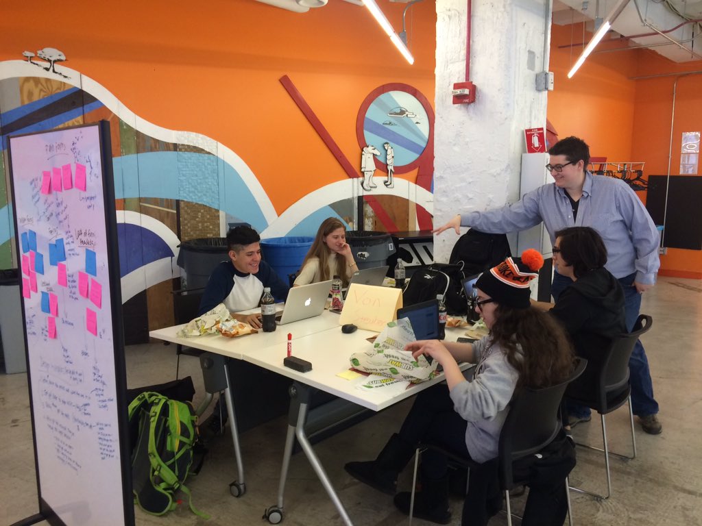1871tech's tweet photo. @ChiPubSchools students build conflict resolution, crime reporting apps #CommunitySafetyApp #hack @Chicago_Police https://t.co/LLPdJZiTLs