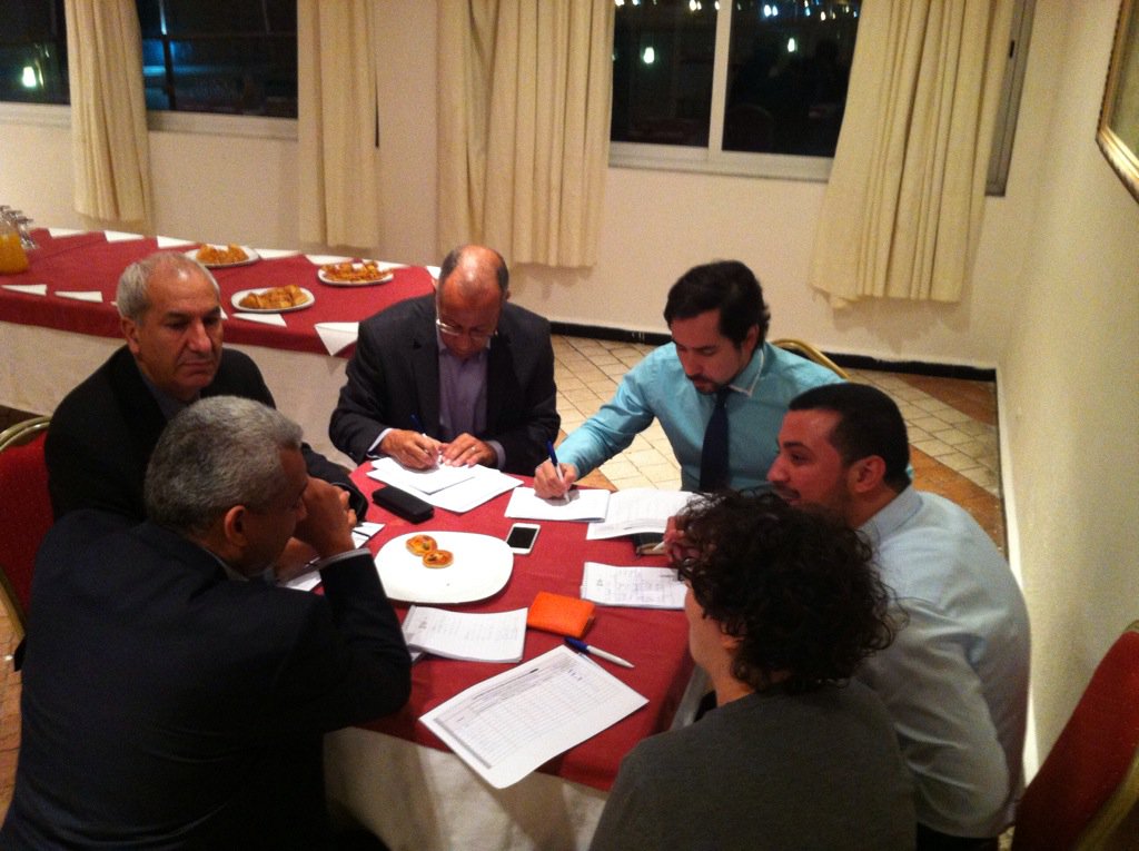 SWAnnaba's tweet photo. Délibérations en cours !! #SWAnnaba https://t.co/1J00zEhLpq