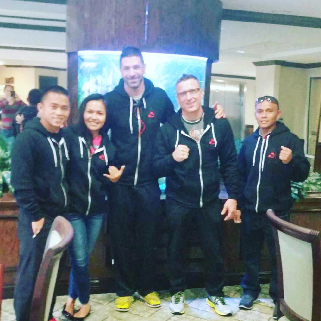 AlohakidBruno's tweet photo. Breakfast with the team!Big thanks to @lsinchek for the #AlohaKid sweater. #oldpro #TeamSnac #UBG #BazzelStrength https://t.co/lhJVLekJhS