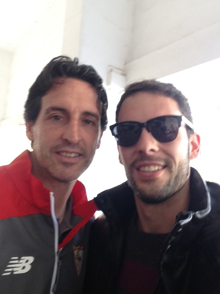 rafavily's tweet photo. Con el gran @UnaiEmery_ https://t.co/N1lFDFSaZ9