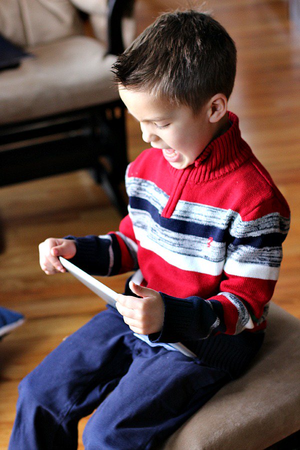 TheMomUnleashed's tweet photo. Discover learning made fun w/ the @CuriousWorld app! Learn how to #TapintoWonder: https://t.co/f2ahM4geRg #ad https://t.co/bqMVktpgGY