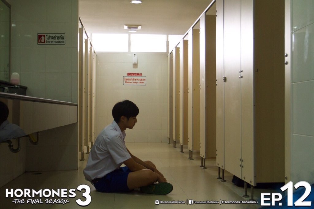 ทำไมนนมานั่งตรงนี้? เดี๋ยวรู้กัน :-) 
#ทีมนน #HormonesTheSeries3