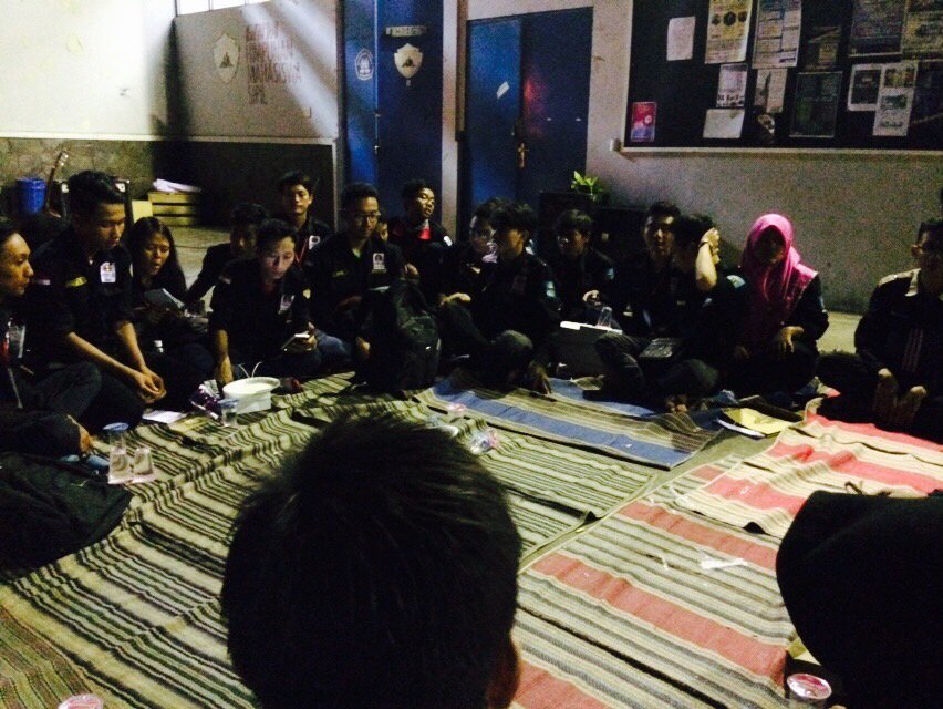 Lagi sarah sehan bersama <a href="/FKMTSIJateng/">FKMTSI JATENG</a> di polines @BEMFT_Undip <a href="/BEMUndip_/">BEM UNDIP</a>