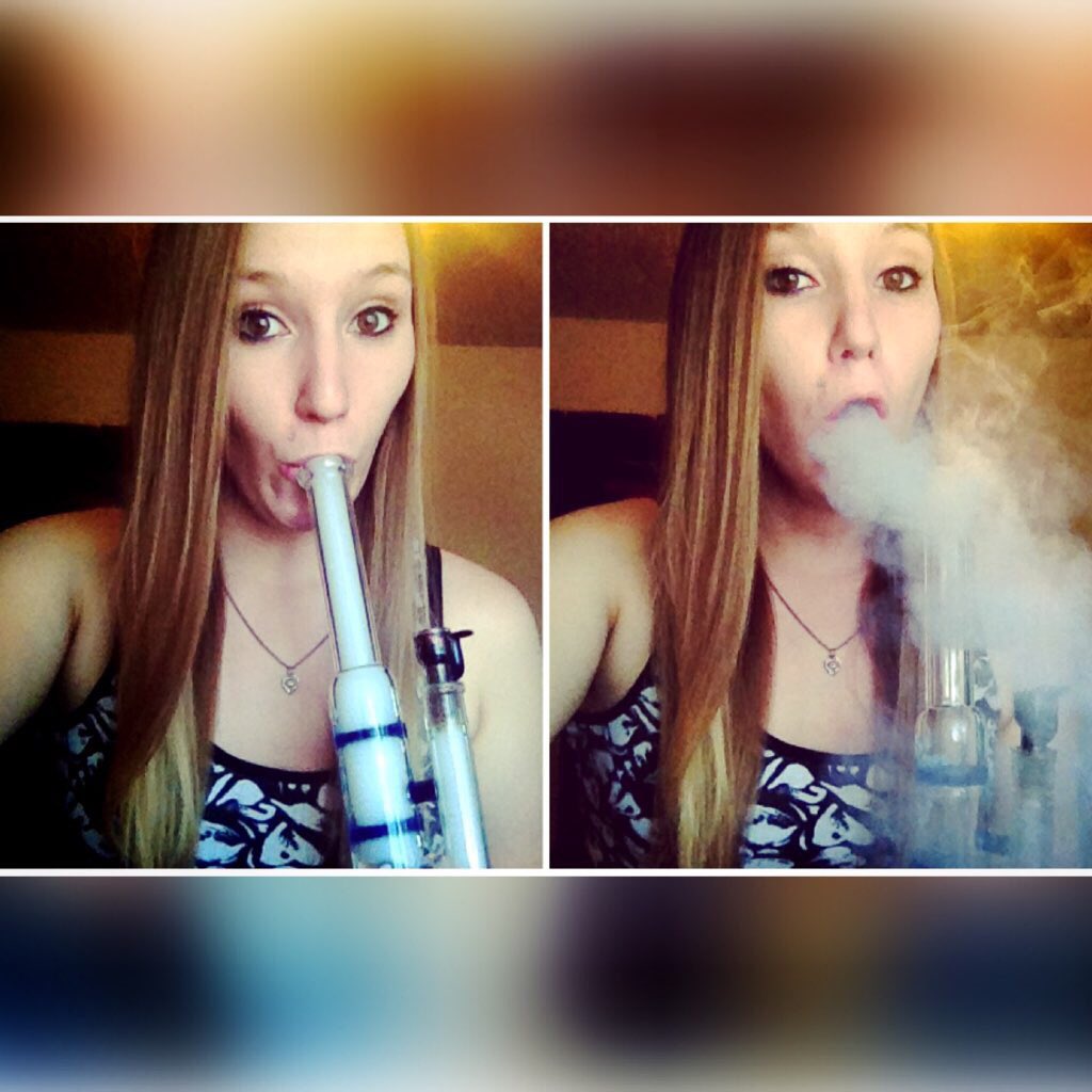 Girlst0ner's tweet photo. Bong baby 🙌🏼👌🏼 https://t.co/vMO1uxYWFu