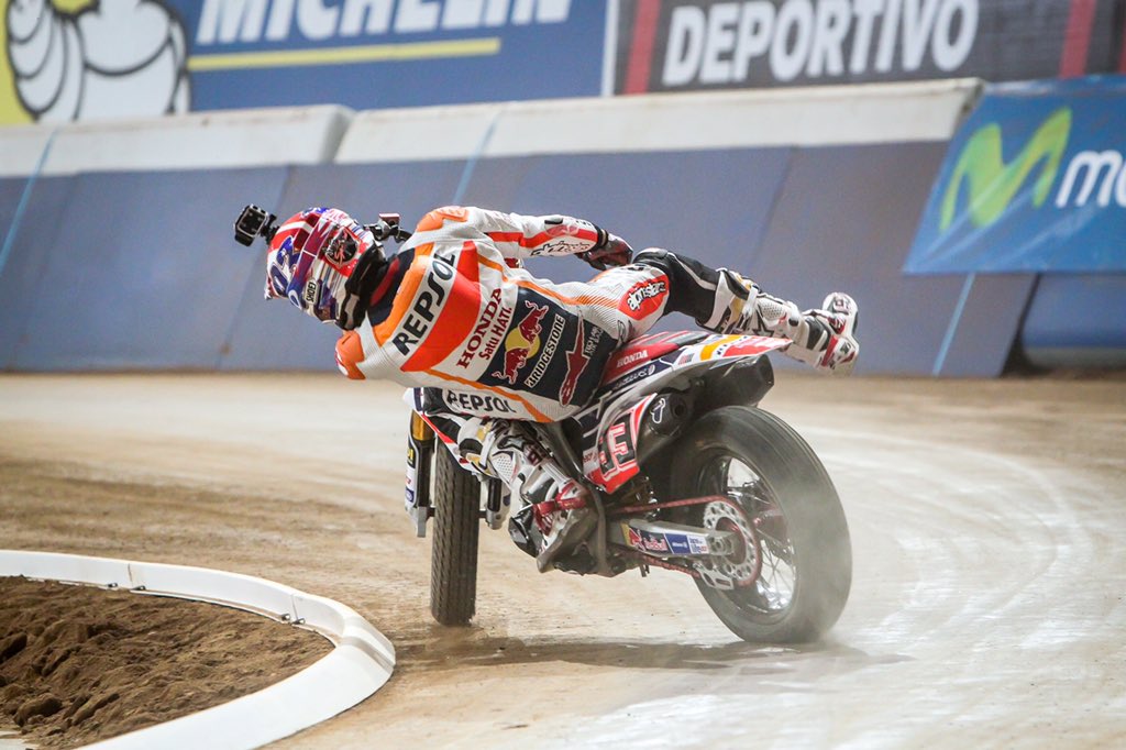 marcmarquez93's tweet photo. 😳 https://t.co/NtES75bnNQ