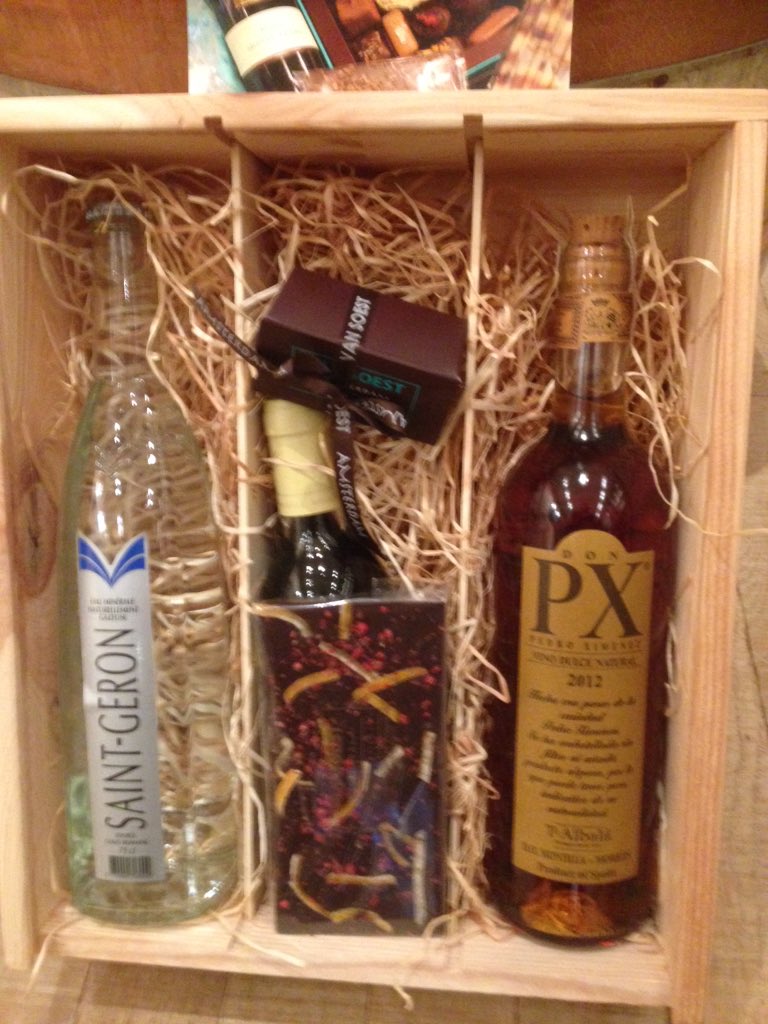 Nog relatiegeschenken nodig? Wij regelen het voor u,tot en met bezorging aan huis of kantoor #kerst #relatiegeschenk