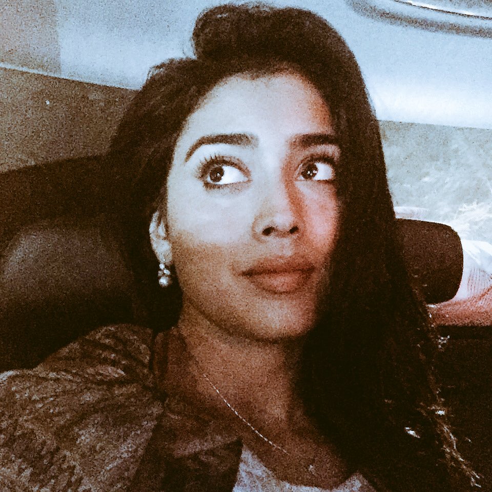 Shriya Saran tweet media