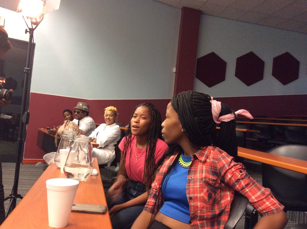 lillianmoremi's tweet photo. Parents supporting their teen kids...go #Blacktrash #DiamondDivas #PinkSaturdays #EmpoweringTeenGirls https://t.co/IdzRKIbELx