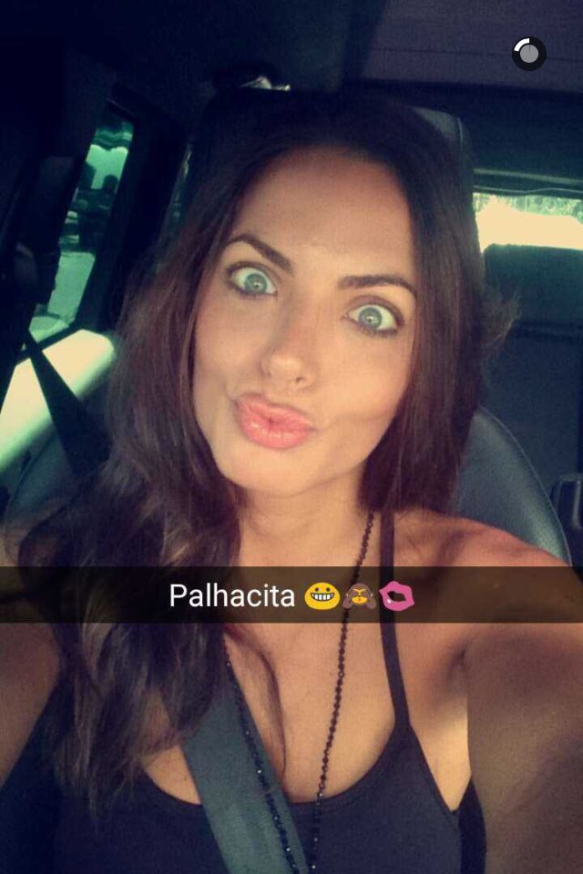 InfosCarlaP's tweet photo. Fotos postadas por Carla via snapchat https://t.co/B8TDACz5ar