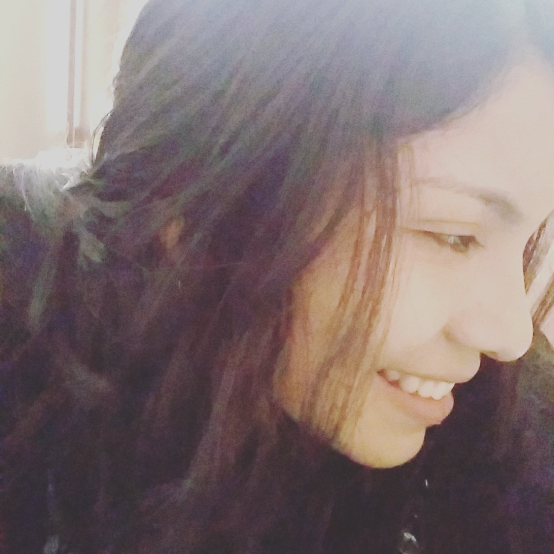 Lesly28's tweet photo. 🙈😄 https://t.co/DBeffa5Hf2