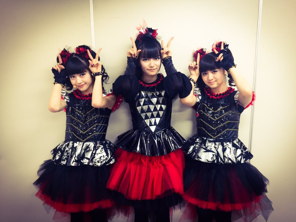 ライブ参戦レポ Babymetalが横浜アリーナに降臨 1日目 たろの超趣味的雑文日記 本と映画と音楽とbabymetalその他諸々 ライブ参戦レポ Babymetalが横浜アリーナに降臨 1日目 たろの超趣味的雑文日記 本と映画と音楽とbabymetalその他諸々