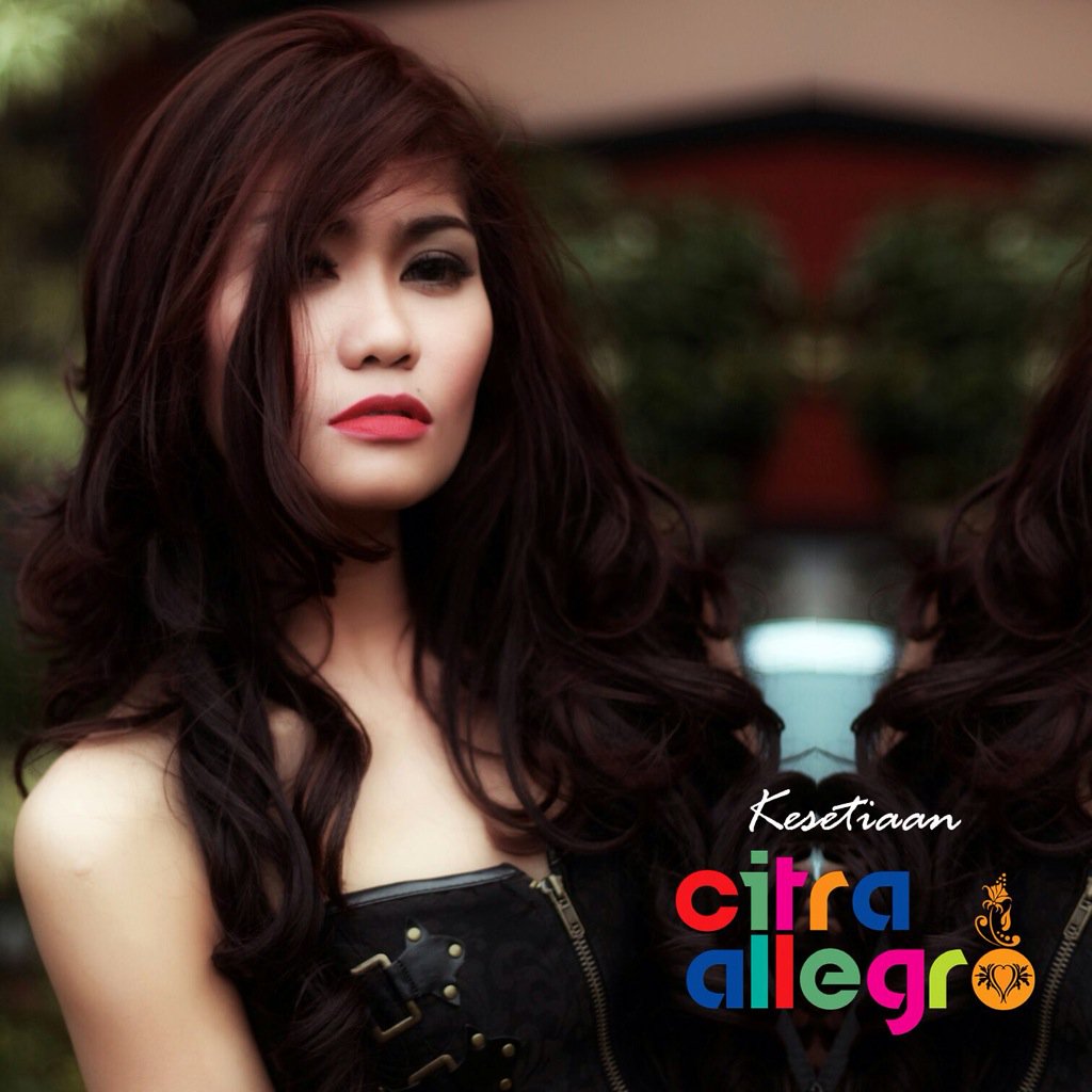 Mau dangdut yang ngerock :p coba dengerin yg ini... youtu.be/VBg9Ul1l6Jo tengkyuu <a href="/id_cam/">CAM MUSIC</a> @ArZha_07 <a href="/pranto_suto/">Suto Pranto </a>