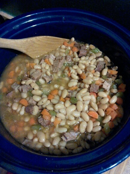 legs2013's tweet photo. #NorthernBeans this should keep everyone warm today. https://t.co/oapBjwZbFI