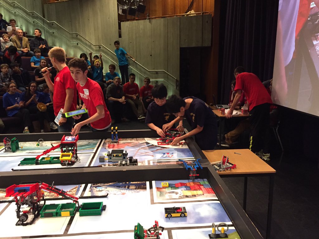 GriffinSprog's tweet photo. BRIKS second semi match. #LondonFLL https://t.co/WqCQWMT8wk