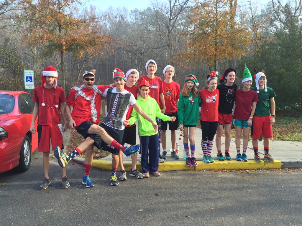 Dwayne262's tweet photo. #FAXC annual Jingle Bell Run!  #lovethesekids https://t.co/yAWpEG7Fzz