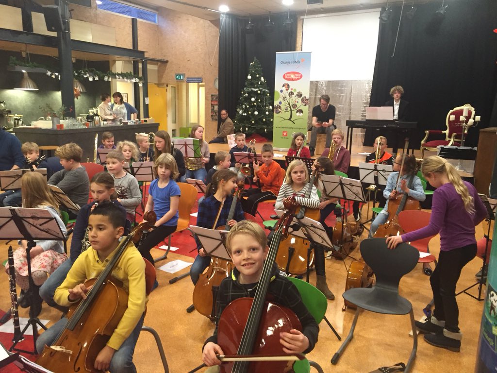Geweldige repetitie met de kinderen van <a href="/LeerorkestG/">Leerorkest Groningen</a> #leerorkest #muziek is #cool!!