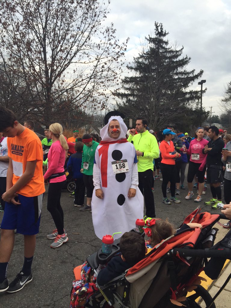 JodyManning's tweet photo. #BRCpride Barcroft Snowball Stride 5K Go Barcroft! https://t.co/98mVMQ7bXK