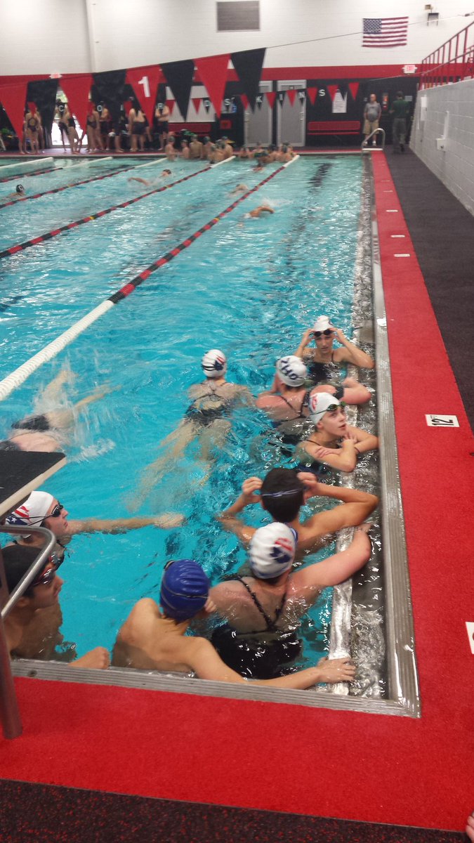 ToddRiley4's tweet photo. Getting ready for the Coshocton Invitational. https://t.co/PwzzZSA6Fa