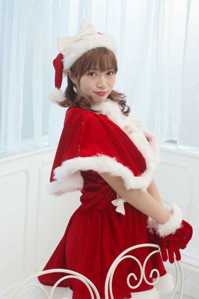 supersumoman's tweet photo. meiさん。　
定番サンタコス。
#candyparade #CheekyParade https://t.co/h7OrgZk5wI