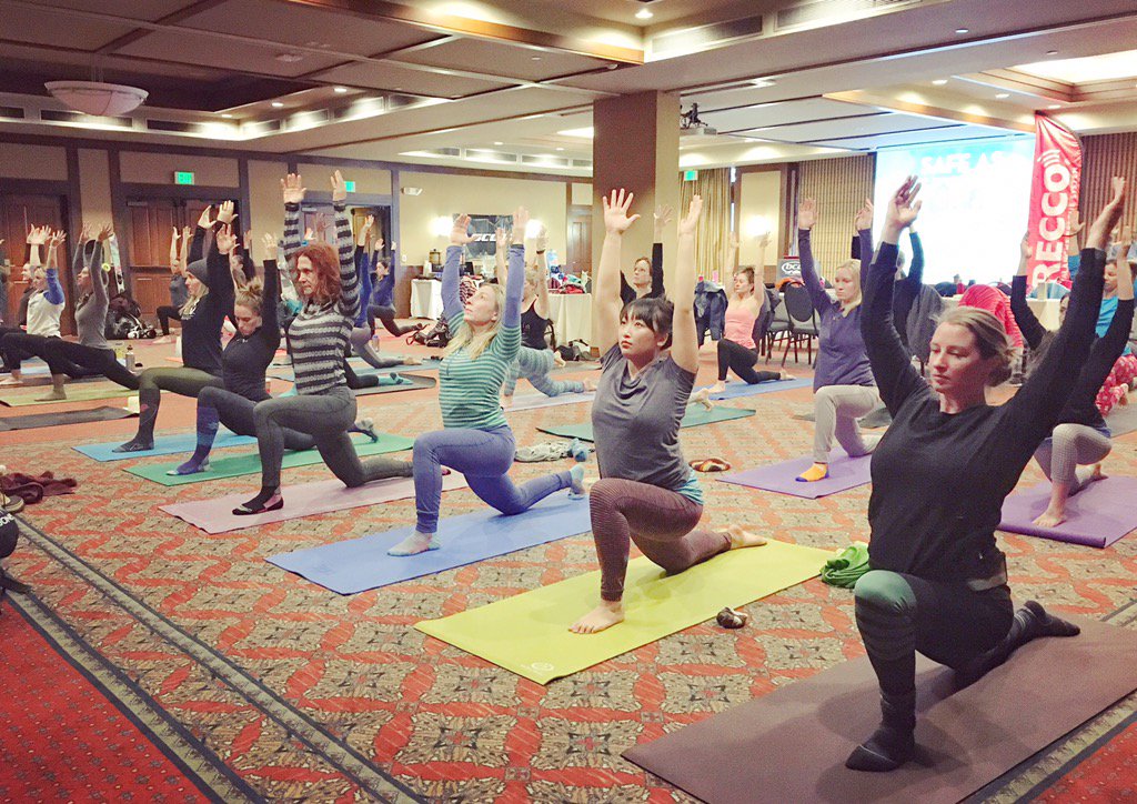 safeasclinics's tweet photo. Kicking off our 2015 clinics at @squawalpine today. No better way to wake up than with Sherry McConkey. ❤️ https://t.co/RCyXR9Sv7L