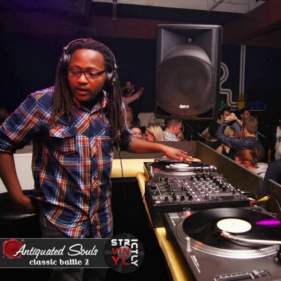 TaksAnthony1's tweet photo. @JustMo_DJ love just_ dj go deep or go home https://t.co/VS2MeslriQ