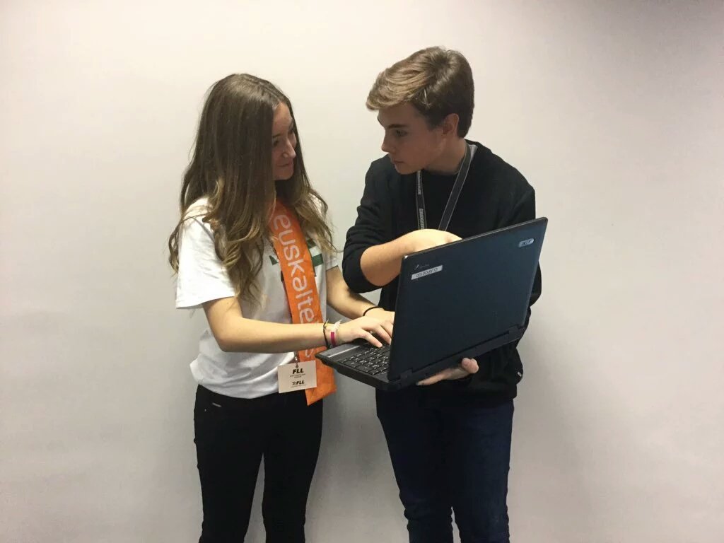 Innobasque's tweet photo. Las 2 fotos más retuiteadas en el concurso 2.0 #FLLEuskadi #reFLL ZORIONAK @hashtagfll @IrlandesasLeioa https://t.co/LqJEw81bAF