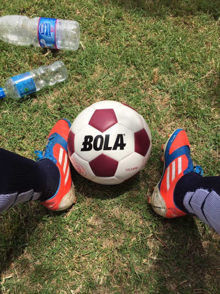 TranquiFC's tweet photo. Tranqui le da Bola!
#BolaporBola @FutbolClubBOLA https://t.co/jiNRQZ4Svu