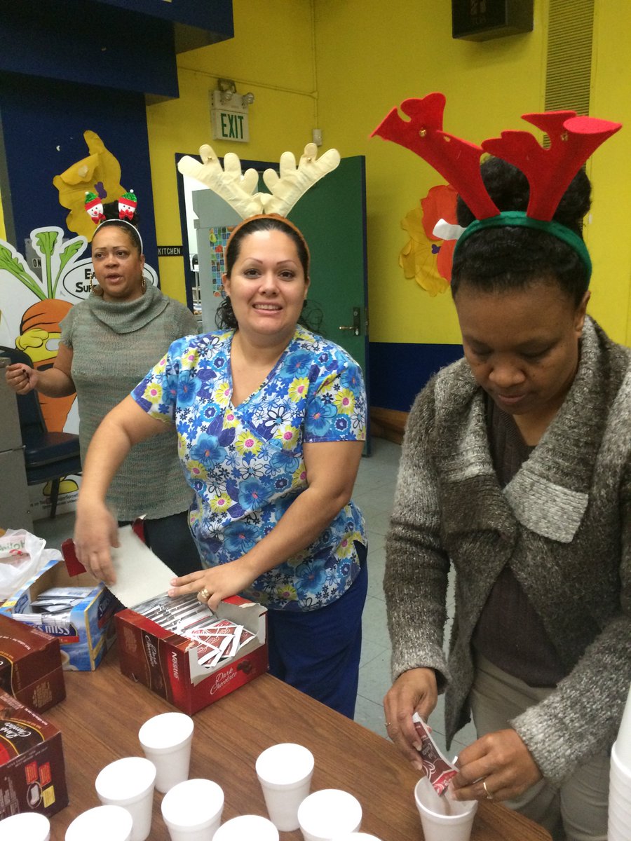 FosterCUSD's tweet photo. Our attendance party was “dunking donuts” this month! #comptonrocks https://t.co/qxxoCaz0ZS