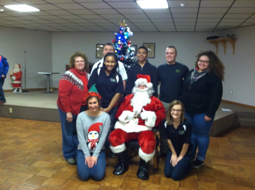 dara_buchy's tweet photo. #SCMRocks #CommunityService #BPWTeamwork. @GreenvilleCTC @OhioBPA https://t.co/EAXZ6ri4sC