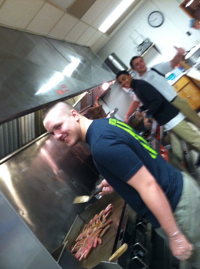 dara_buchy's tweet photo. #SCMRocks #CommunityService #BPWTeamwork. @GreenvilleCTC @OhioBPA https://t.co/EAXZ6ri4sC